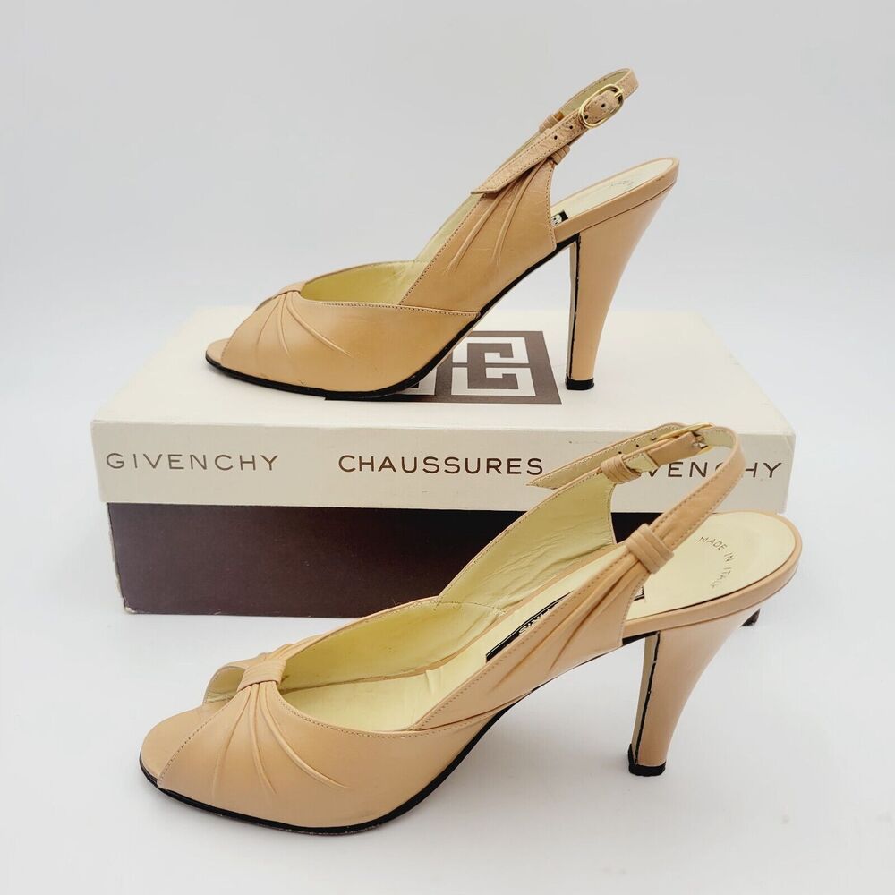 Vtg Givenchy Women's Round Toe Sling Back Heeled Sandals Size 6 1/2B Blush Beige